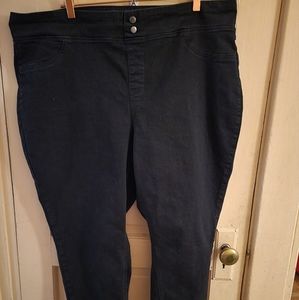 Tera & Sky size 20/22 black